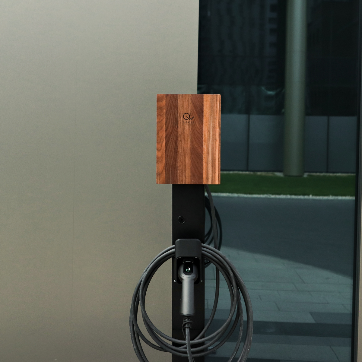 green wallbox 2 pro stacja ładowania samochodów elektrycznych